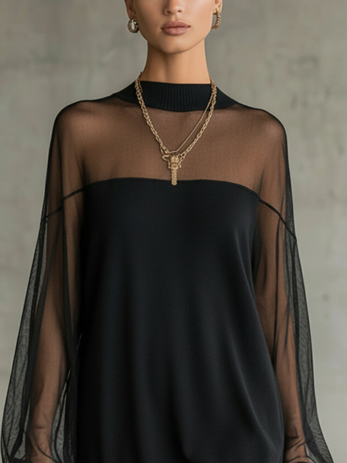 Amélie™ | Elegant Svart Mini Kjole med Mesh Ermer